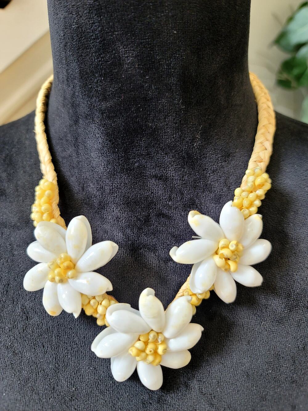 Yellow Beaded Necklace White Daisy Flower Statement Collar Spring Floral Jewelry